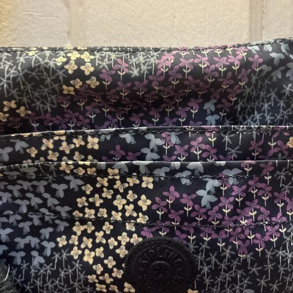 Kipling Ciro Crossbody Bag Navy Blue With Floral Pattern 8 X 9" - Picture 6 of 13
